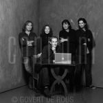 04-12-2008 Connu.nl Team Maarten Corbijn, Lesley Kooman, Govert de Roos, Patricia Steur and Claude Vanheye at studio in Amsterdam. On behalf of Connu.nl

[keywords]Black & White Image, Posed, Full Length, Eyecontact, Smiling[/keywords]